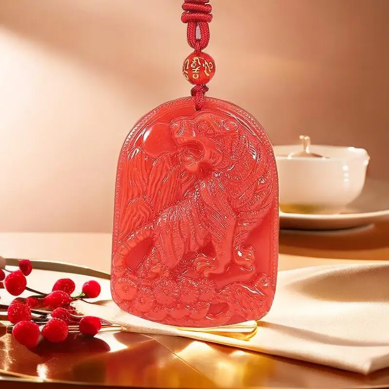 Red Jade Tiger Pendant Pendant - Wedding Yes recension och pris