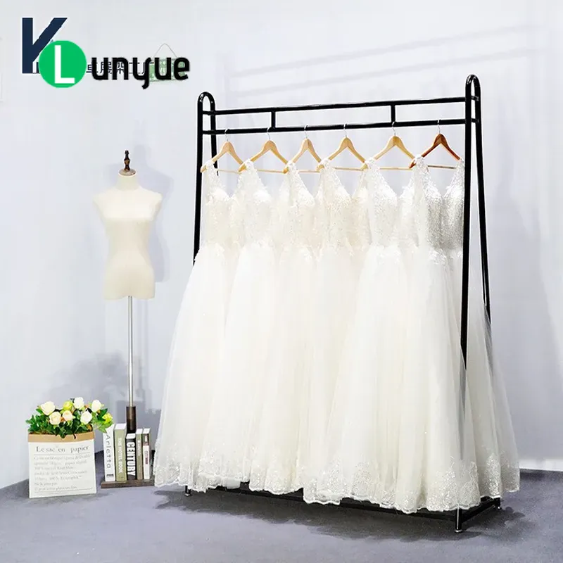Bold Wedding Dress Rack Floor  - Wedding Solution recension och pris