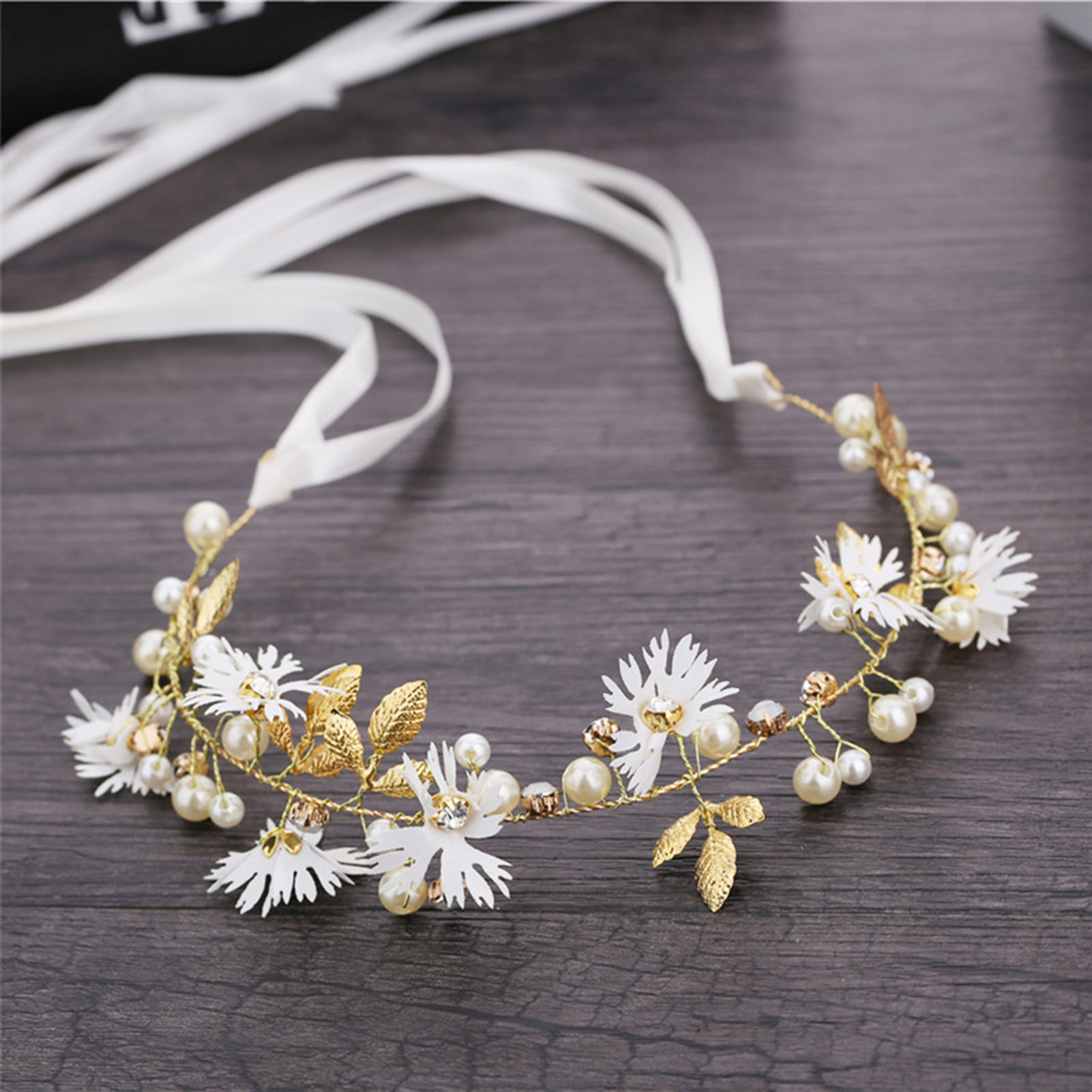Elegant Girls Bridal Headband  - Wedding Arch Flower recension och pris